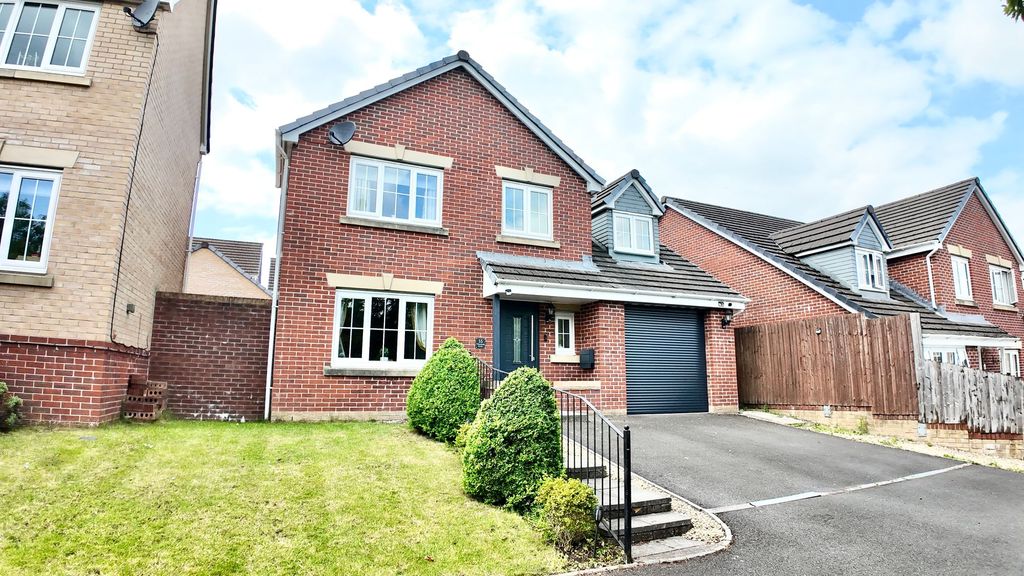Property photo 1 of 35