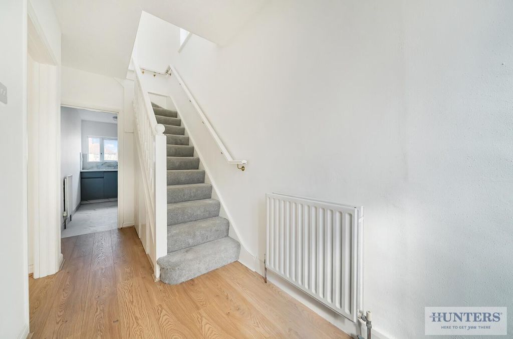 Property photo 2 of 21 0Eb279E0-402A-4557-A4A6-91d754659Efd.Jpg