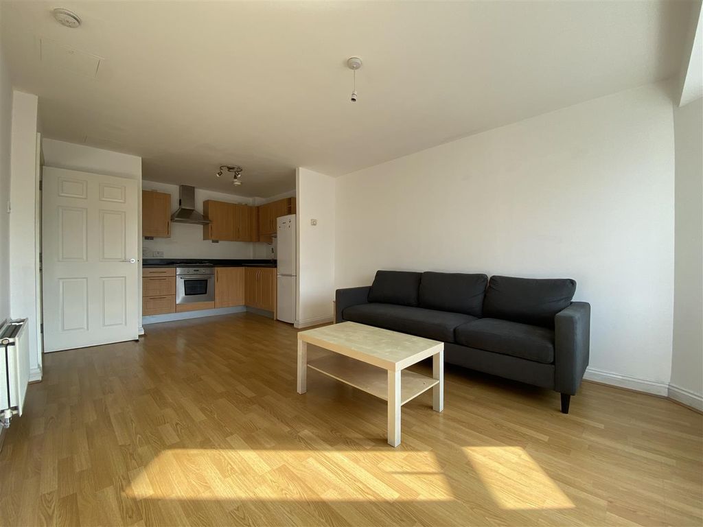 Property photo 3 of 7
