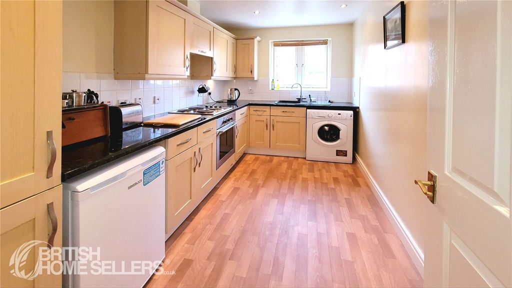 Property photo 3 of 8 Picture No. 05