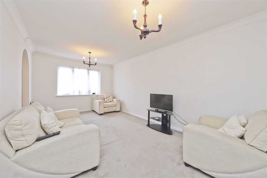 Property photo 2 of 10 Img_8157_1.Jpg