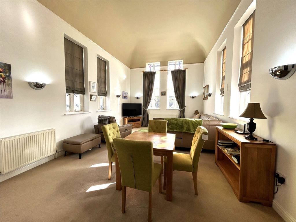 Property photo 2 of 13 Picture No. 02