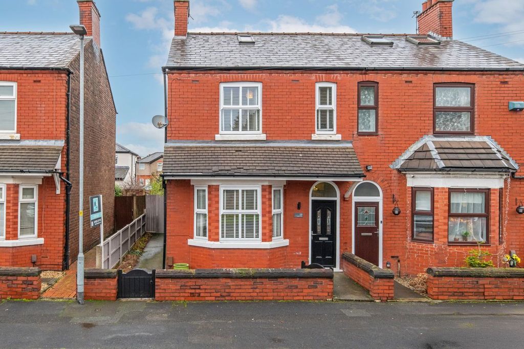 Property photo 1 of 14 Exterior