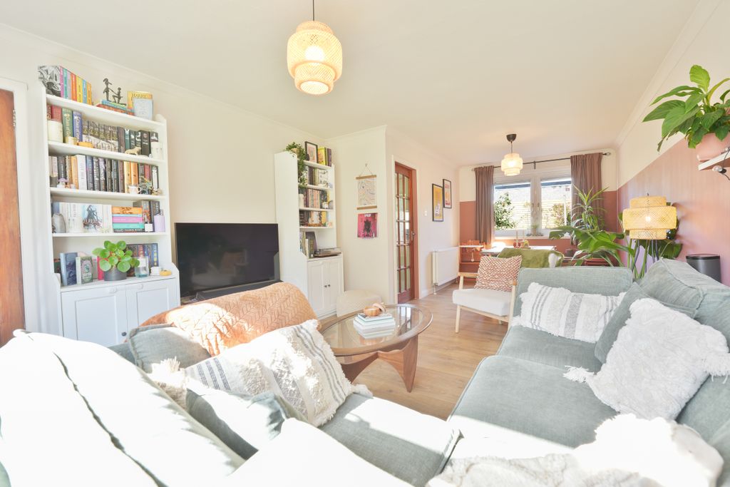 Property photo 3 of 31 A-8