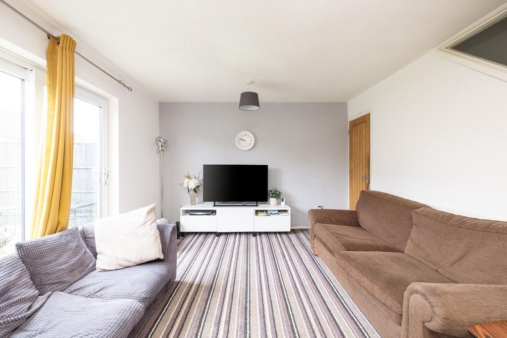 Property photo 1 of 18 Char4966.Jpg