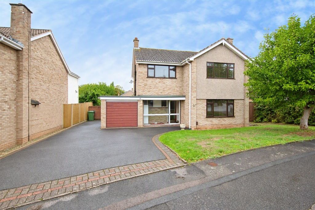 Property photo 2 of 16