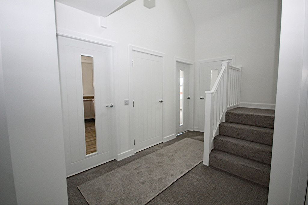 Property photo 2 of 30