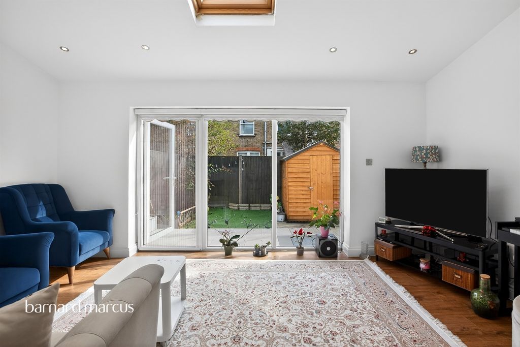 Property photo 3 of 15