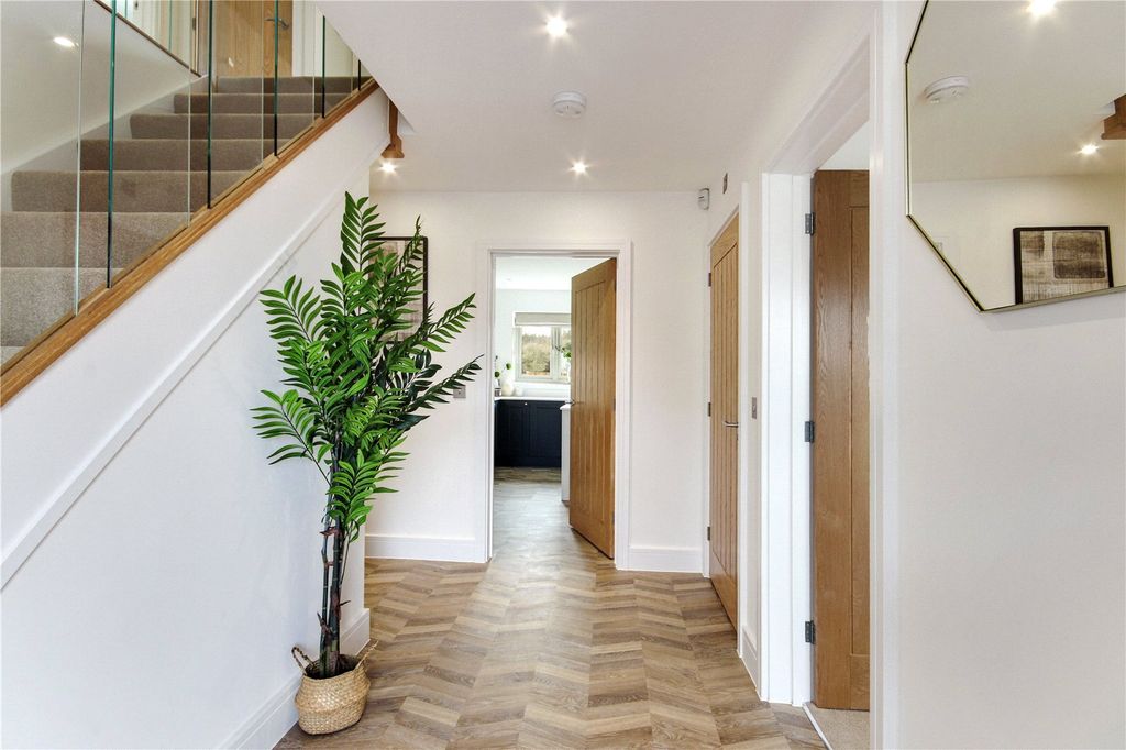 Property photo 3 of 12 Plot 21 Entrance