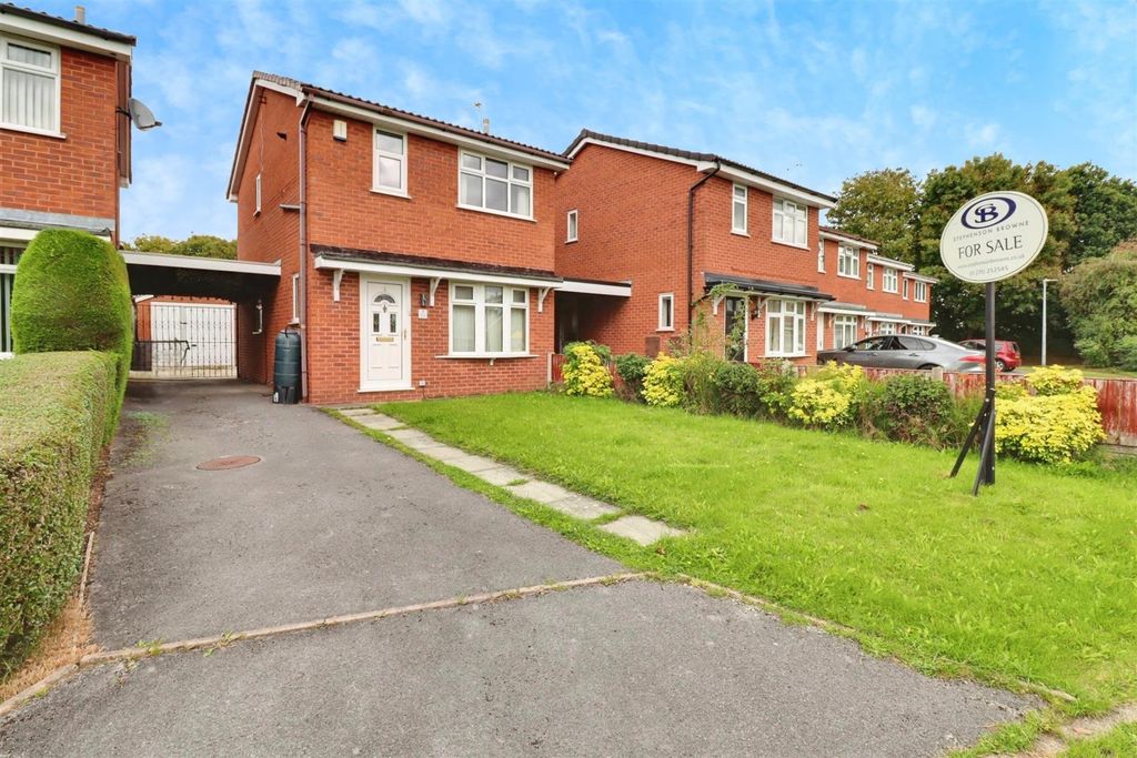 Property photo 1 of 18