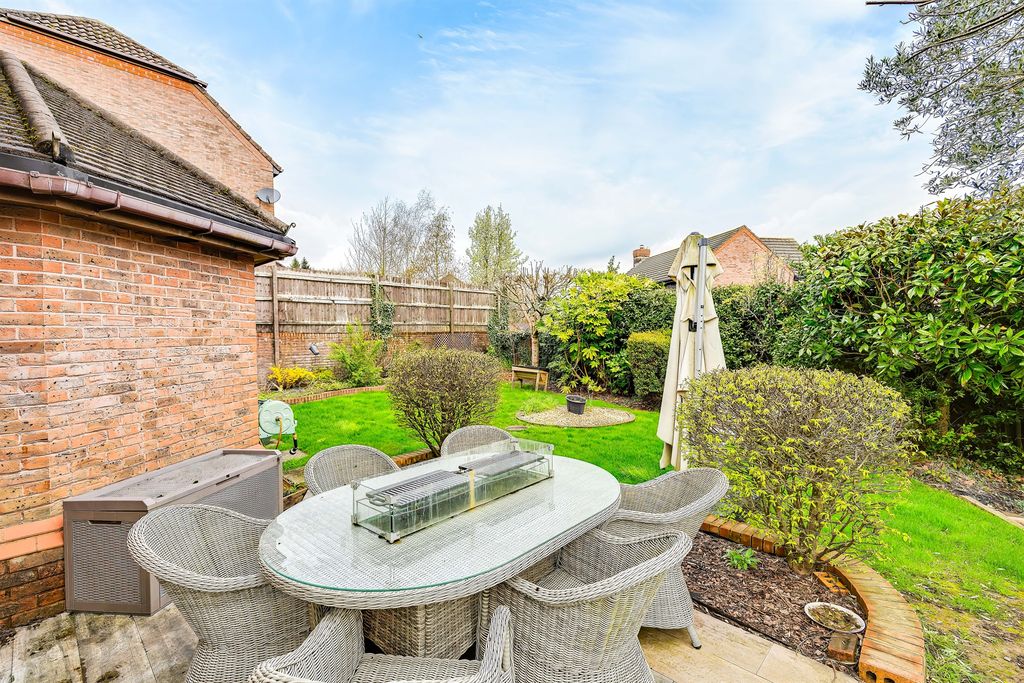 Property photo 2 of 30