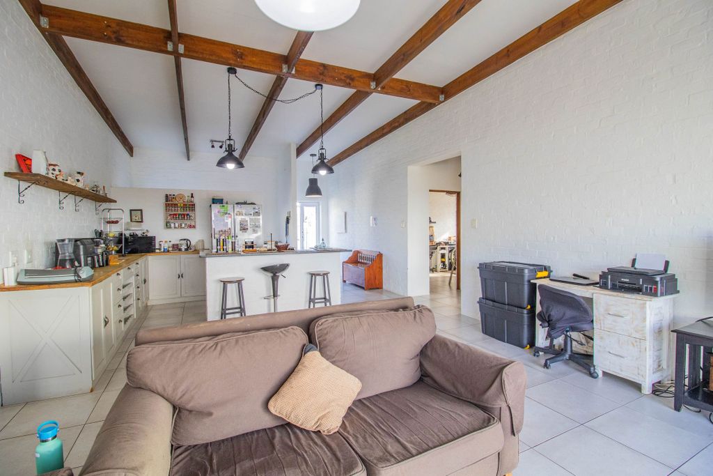 Property photo 3 of 18 La1707821