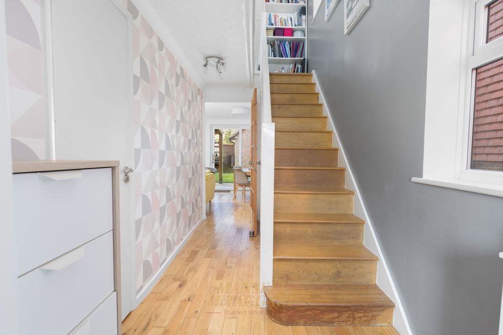 Property photo 2 of 21