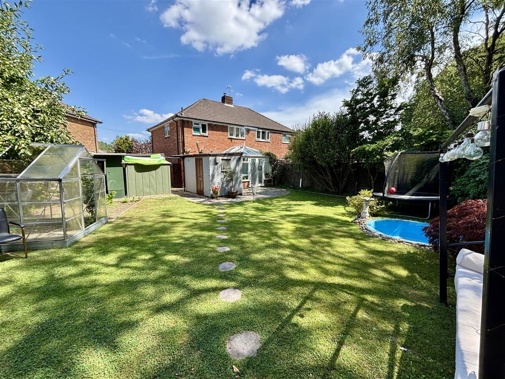 Property photo 2 of 12