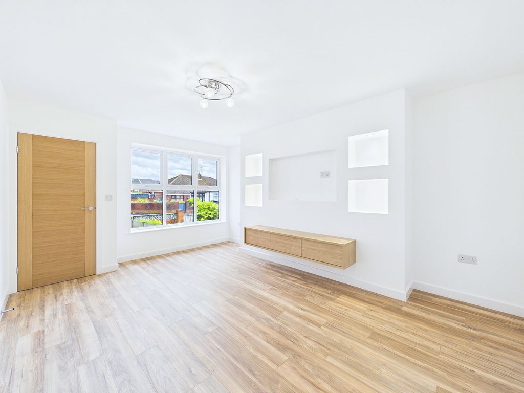 Property photo 3 of 30