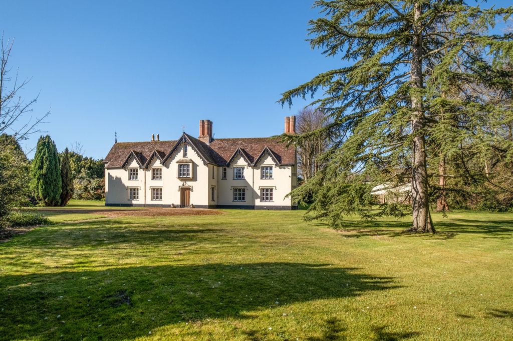 Property photo 2 of 36 The Priory-4