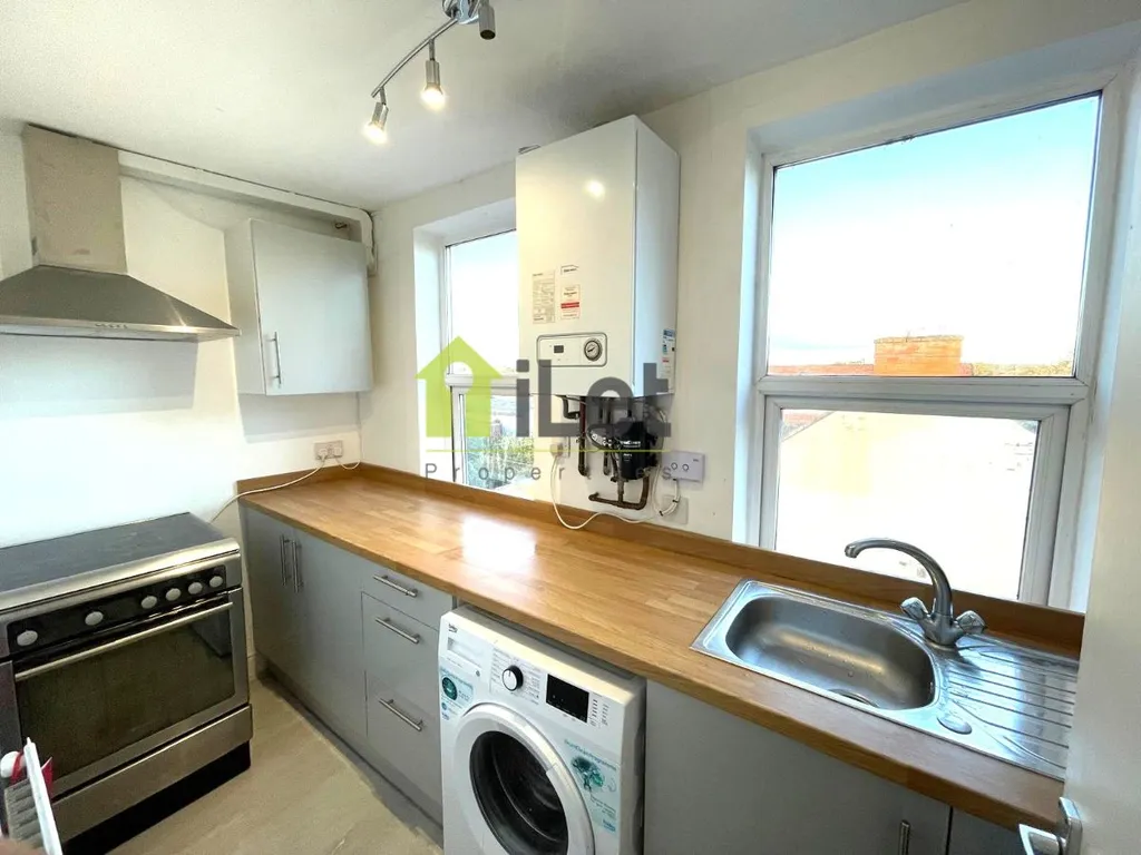 B Kingsley Park Terrace, Northampton NN2 – pohled 6