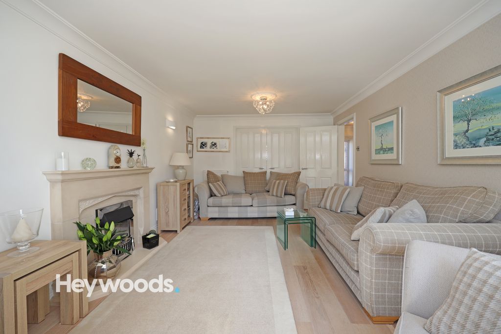 Property photo 3 of 60 0F1A4216