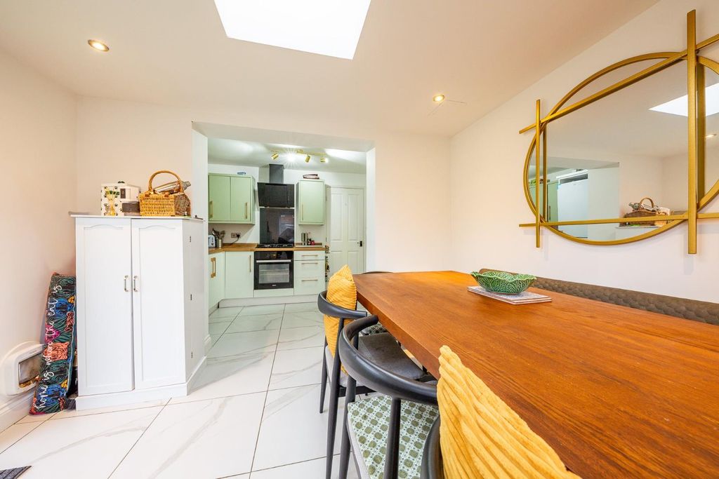 Property photo 3 of 15 Dining Room