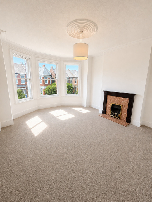 Property photo 1 of 10 Living Room