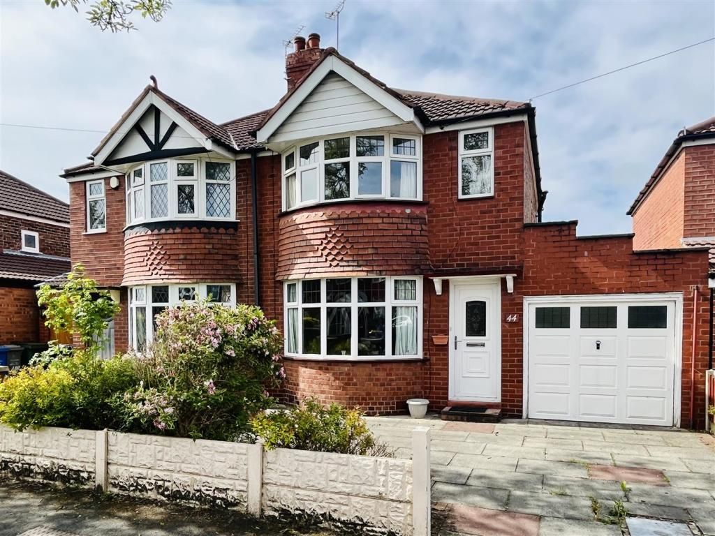 Property photo 1 of 11