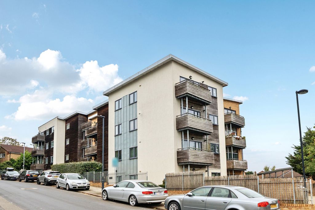 Property photo 1 of 13 External