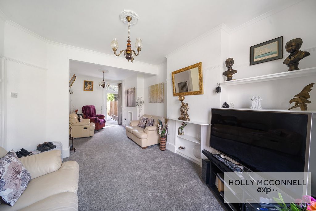 Property photo 3 of 16