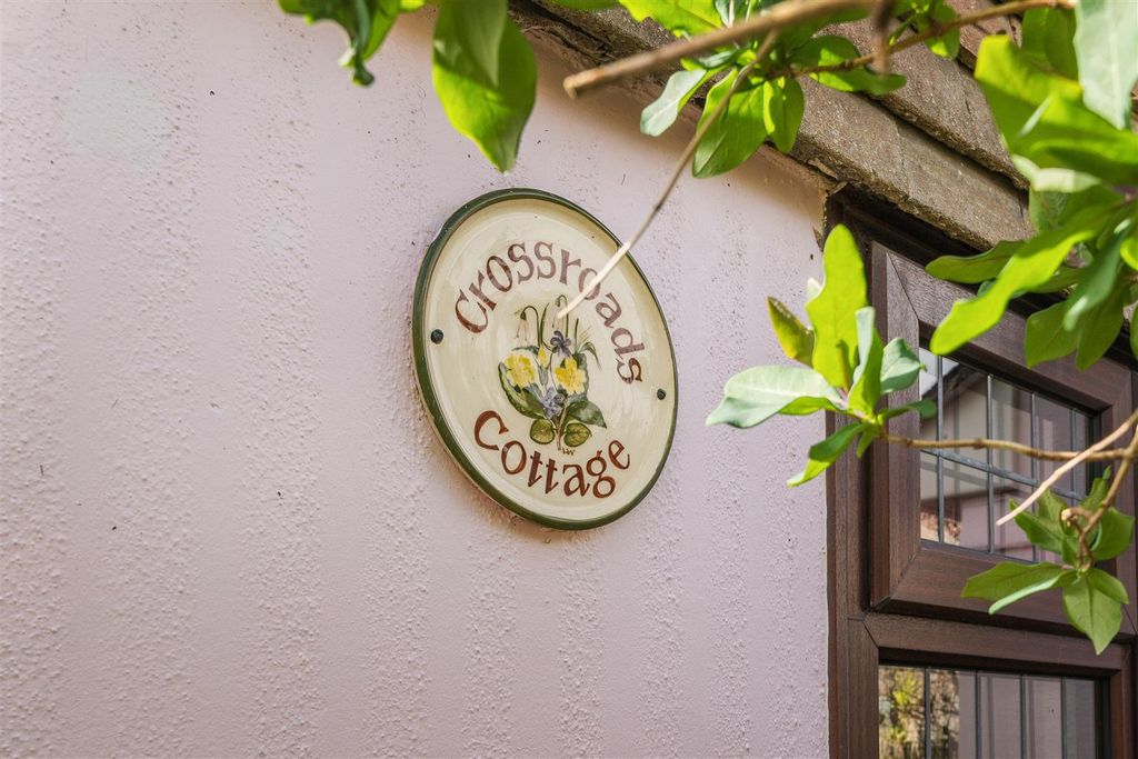 Property photo 3 of 20 Crossroads.Jpg