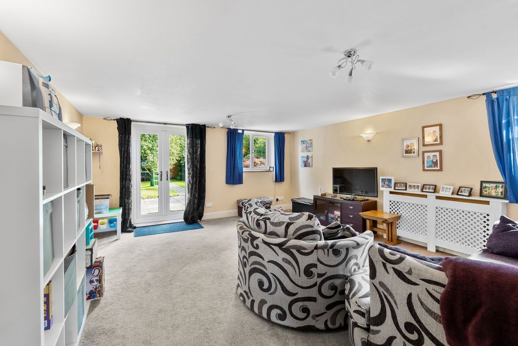 Property photo 3 of 20