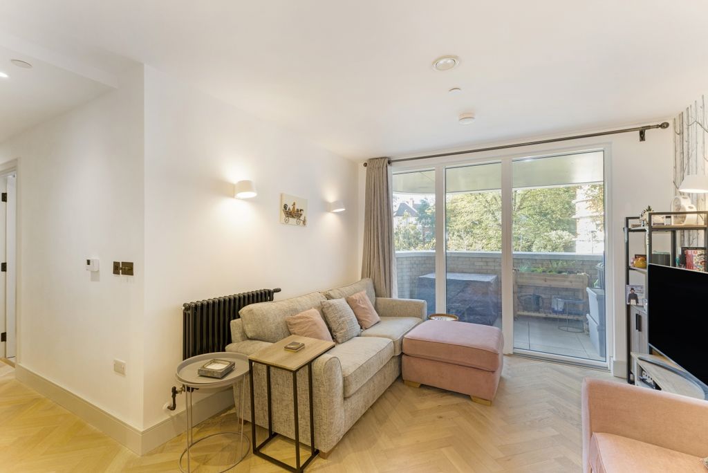 Property photo 2 of 21 99343_Flat-12-Cli...