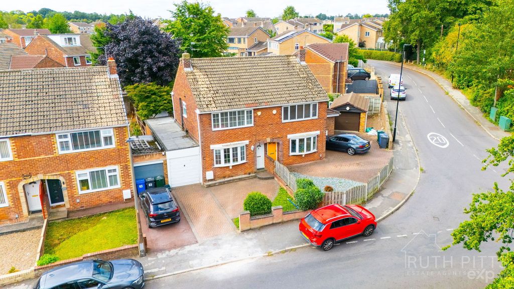 Property photo 2 of 22