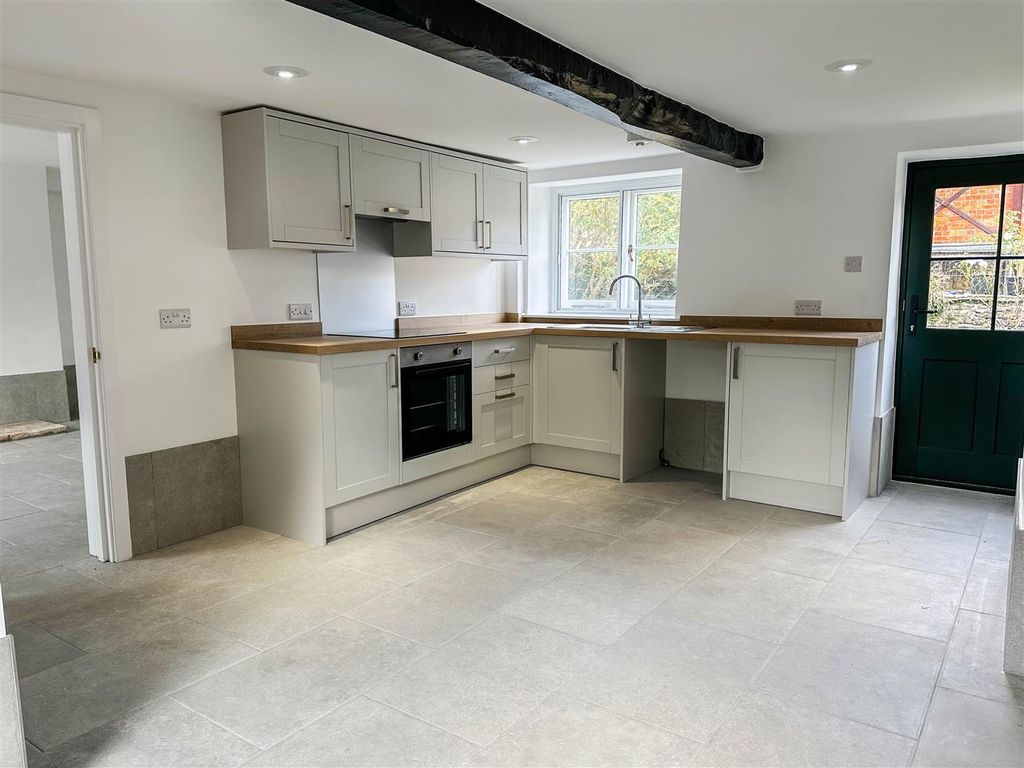 Property photo 2 of 10 Image0.Jpg