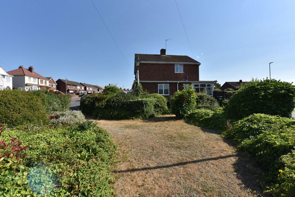 Property photo 2 of 24