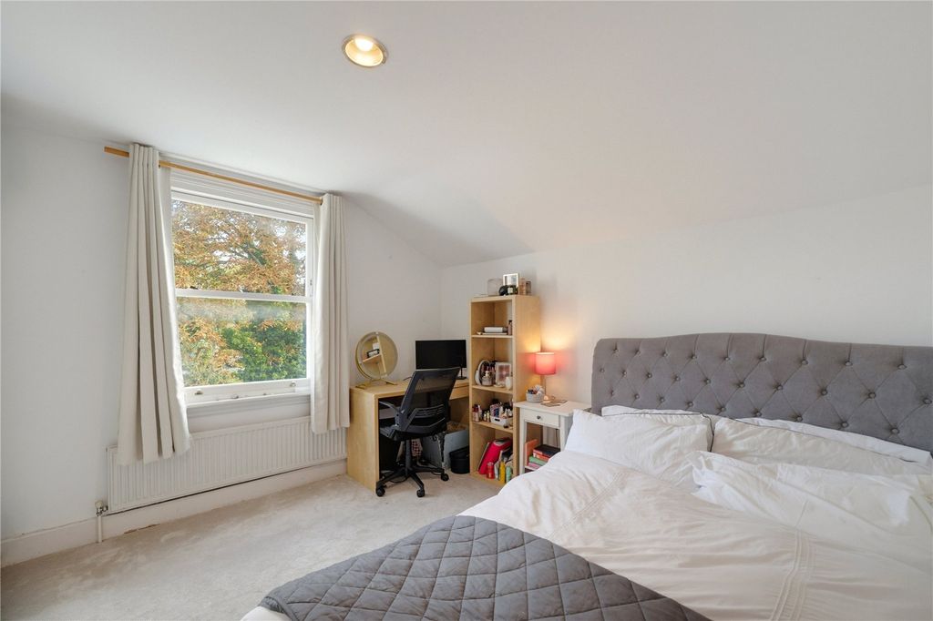 Property photo 3 of 13 Picture No. 01
