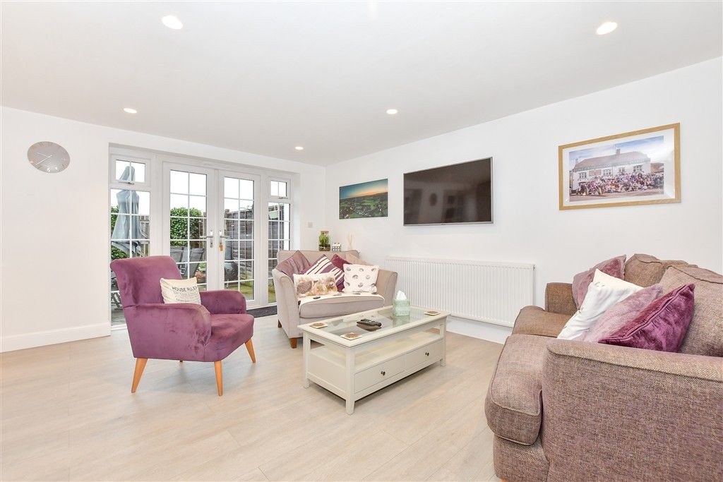 Property photo 3 of 17 Family Area