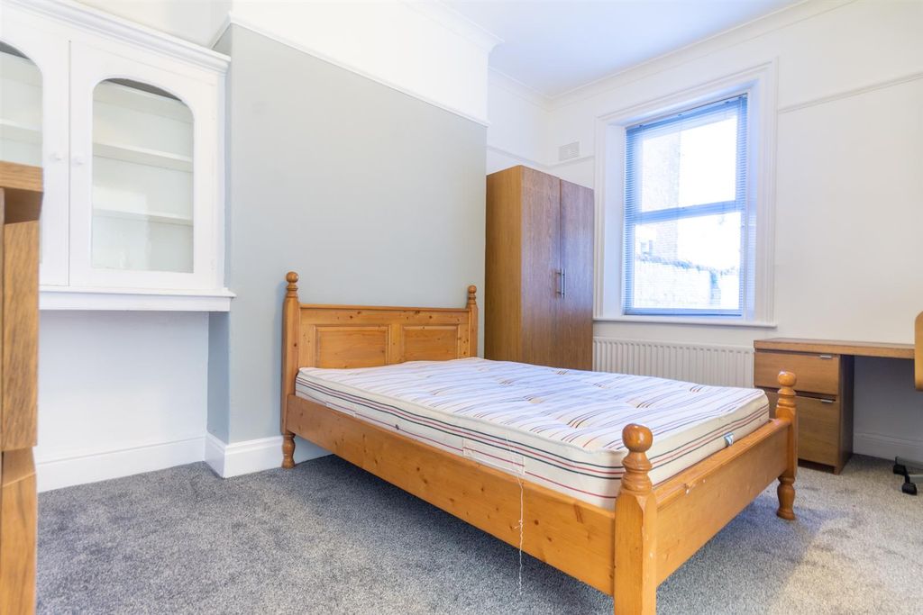 Property photo 3 of 10 Img_0075-Hdr.Jpg