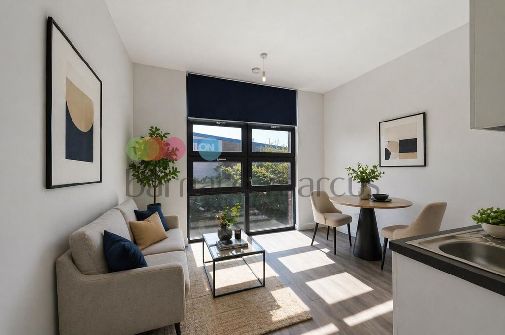 Property photo 2 of 12 Image