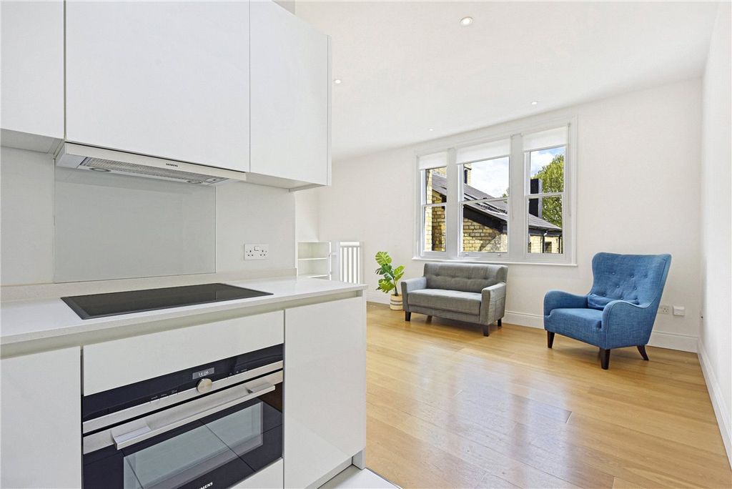 Property photo 3 of 11 Picture No. 09