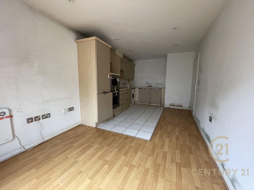 Property photo 1 of 4
