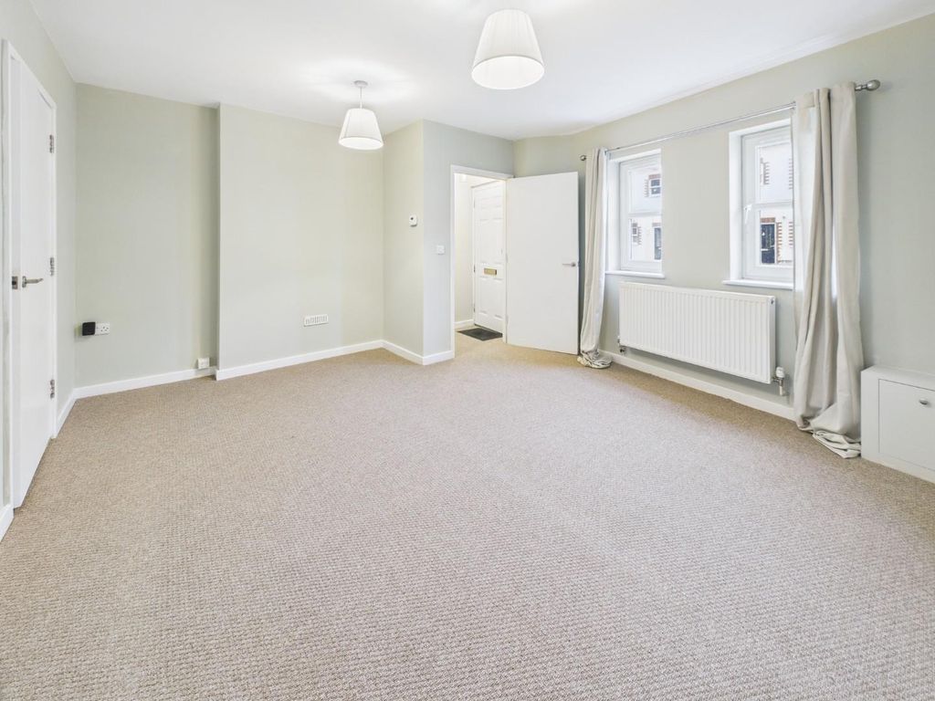 Property photo 2 of 20 Cam01530G0-Pr0368-Still014.Jpg