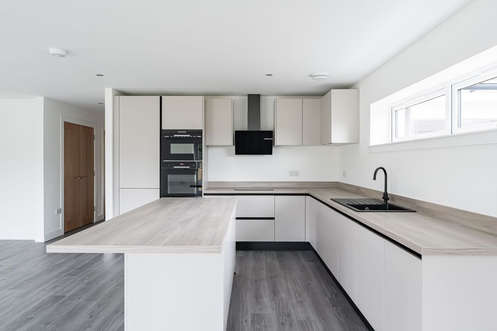 Property photo 1 of 49