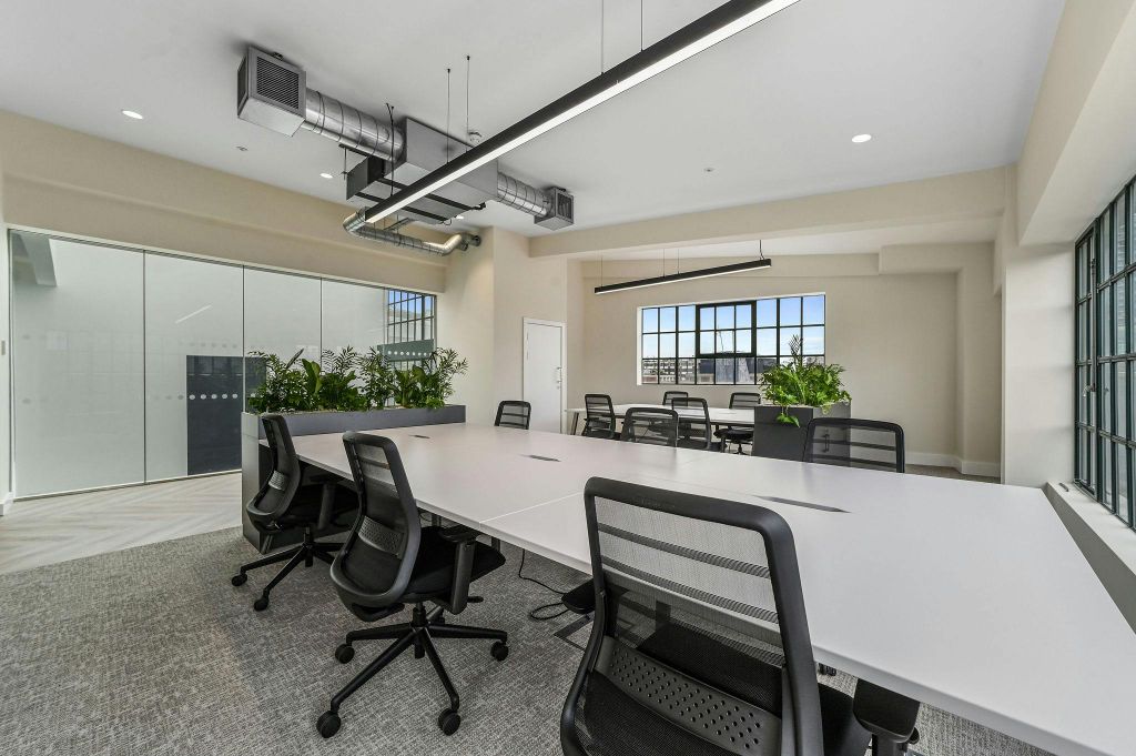 Property photo 3 of 34 MD-Bc-141-143Shoreditchhighstreet-28.Jpg