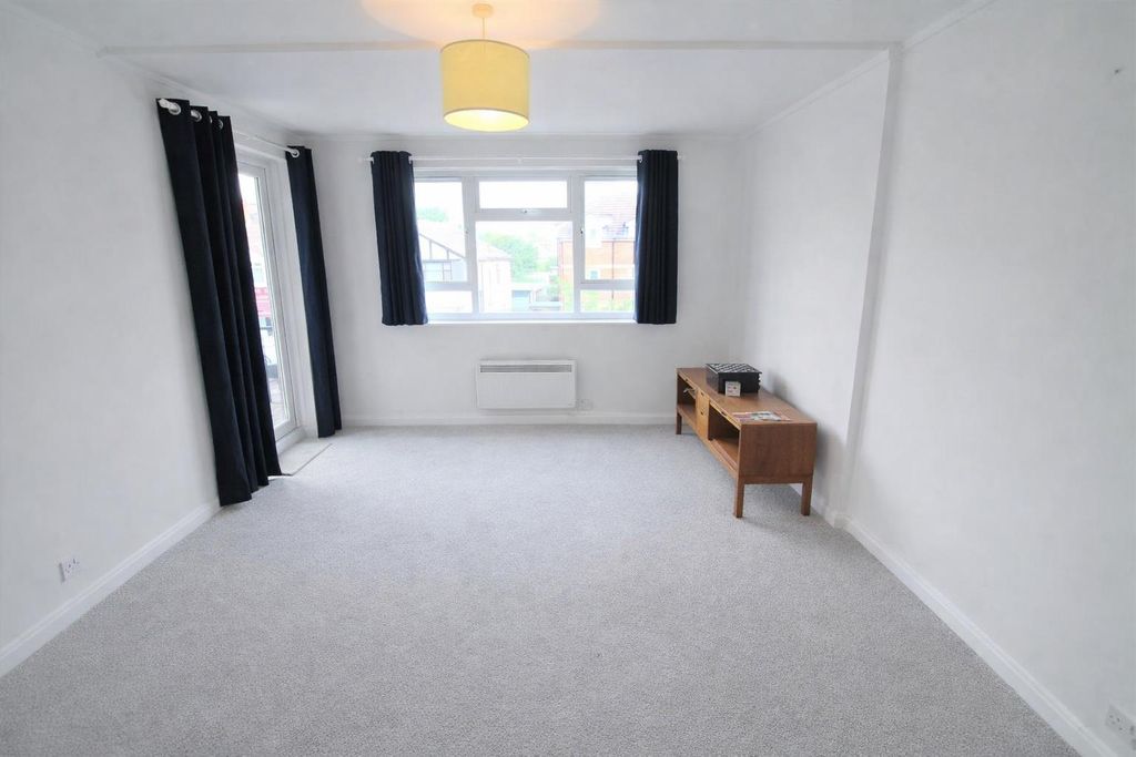 Property photo 3 of 8 Chatgpt Image Jan 28, 2026, 12_53_02 Pm.Png