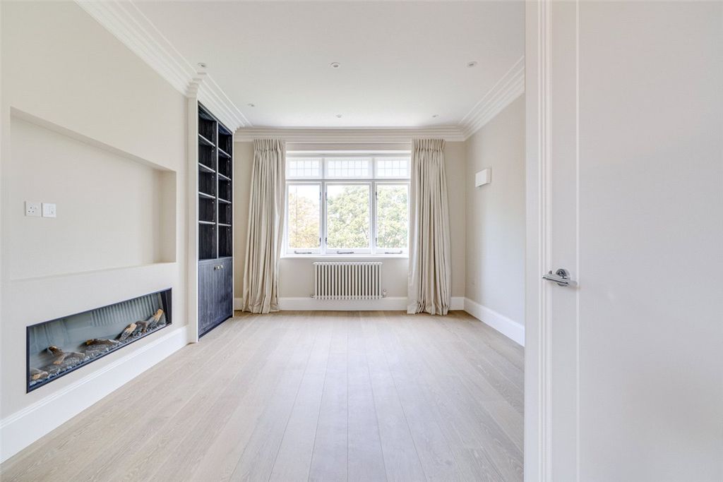 Property photo 2 of 24 Picture No. 29