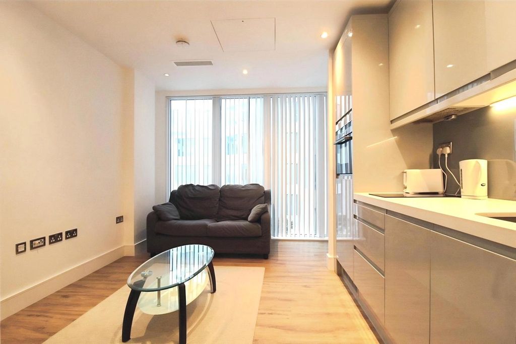 Property photo 2 of 11 Living Room