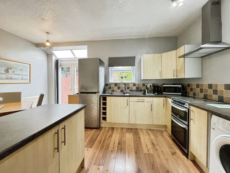 Property photo 3 of 13 Kitchen