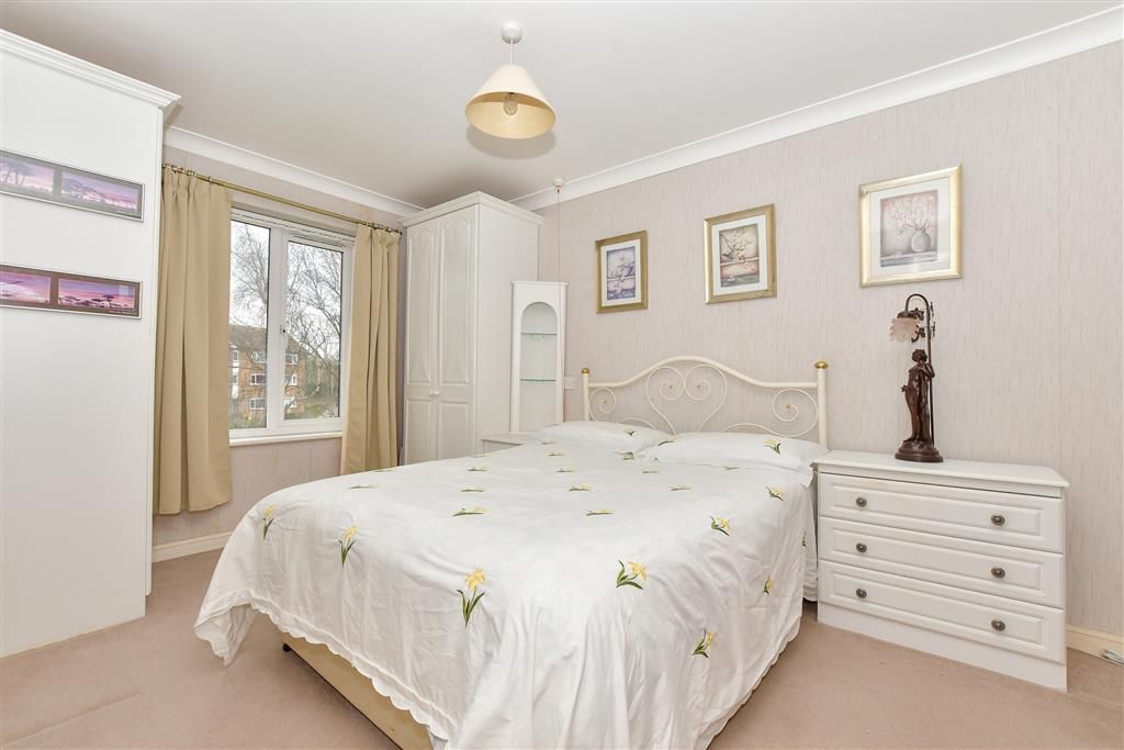 Property photo 3 of 9 Bedroom 1