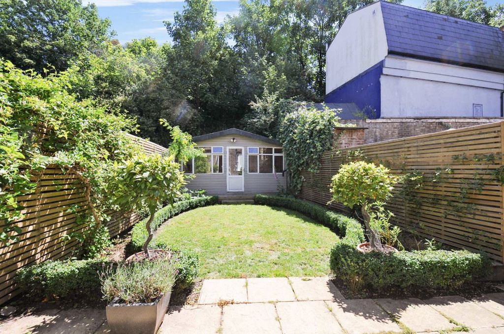 Property photo 3 of 9