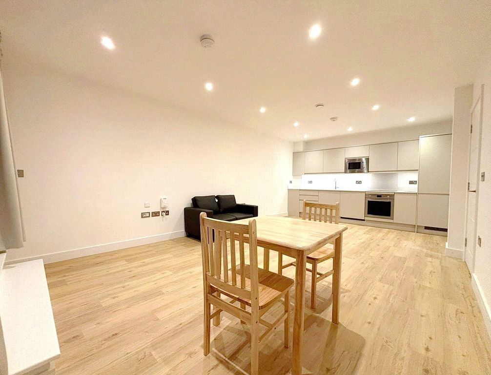 Property photo 1 of 8 Picture No. 04