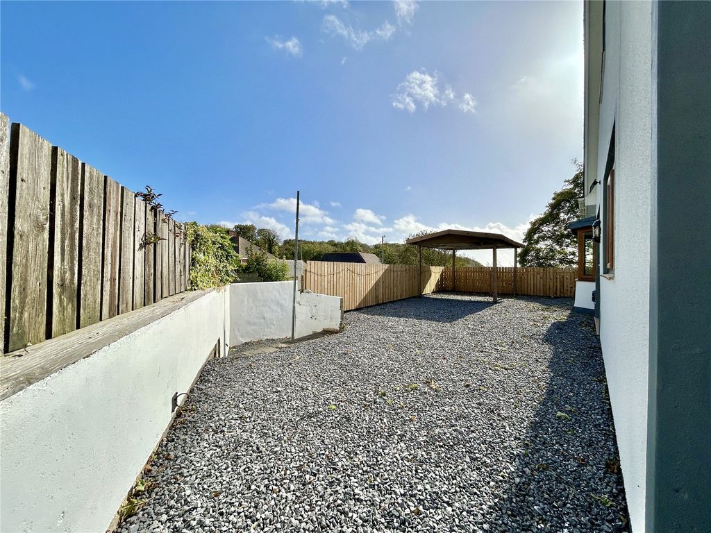 Additional image 7 of 8 bed detached house for saleCastle Hall Drive, Blackbridge, Milford Haven, Pembrokeshire SA73